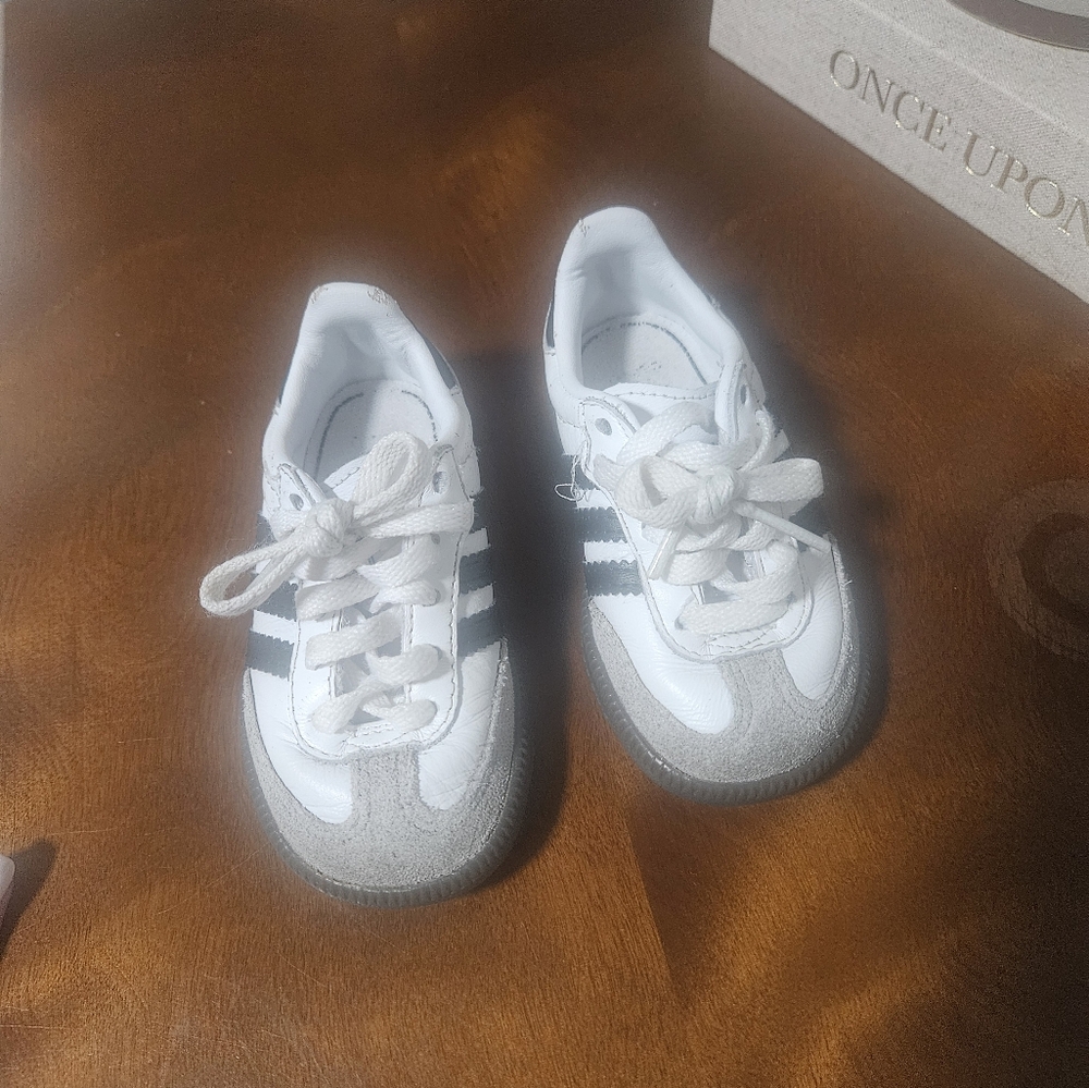 Adidas White and Gray Sneakers Modern Design